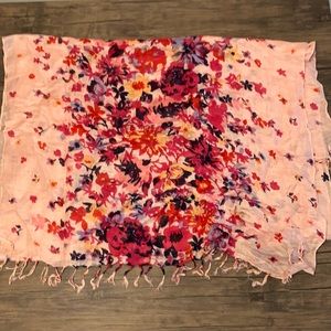 Nordstrom Women’s Light Floral Scarf/Wrap